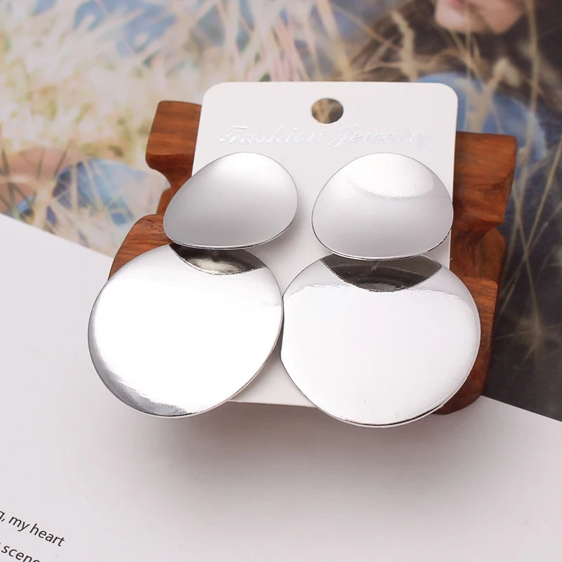 Boucles d’Oreilles Coréennes en Perles – Style Vintage Géométrique Doré 2025